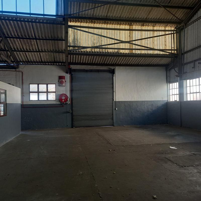 To Let commercial Property for Rent in Neave Industrial Eastern Cape